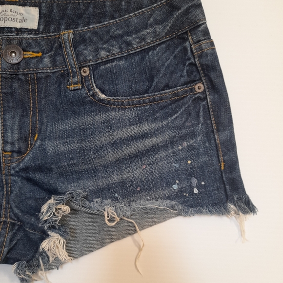 ● AEROPOSTALE | CUT OFF & PAINT DOTS SHORT - Picture 5 of 16
